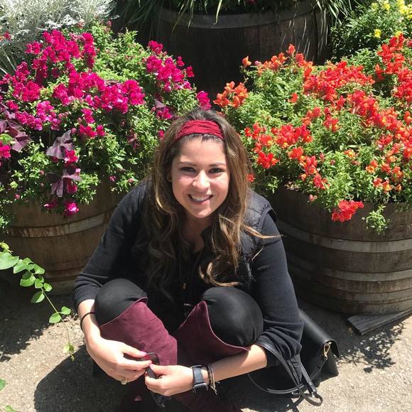 Meet your Posher, Marifer - Picture 1 of 1